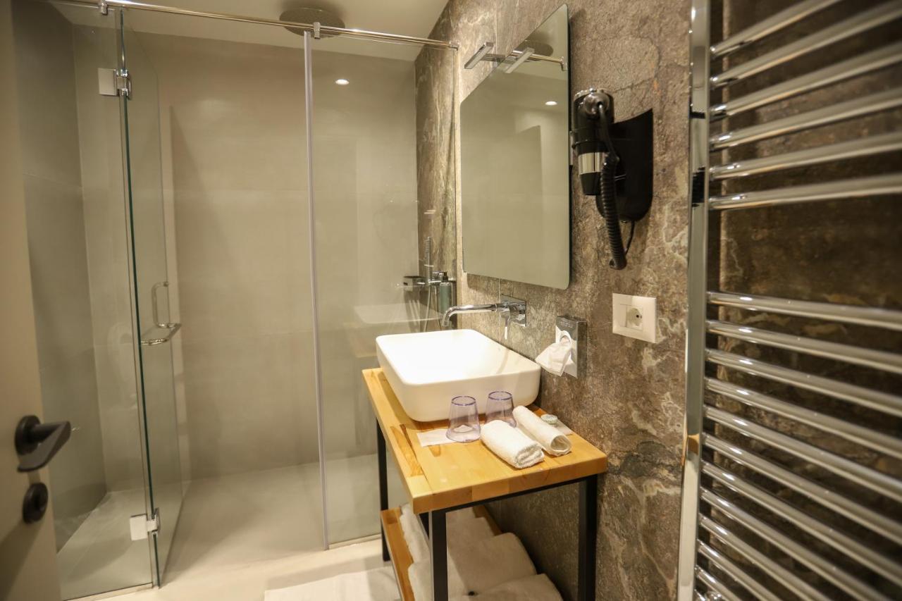 Urbanin Apartment & Hotel Тирана Экстерьер фото